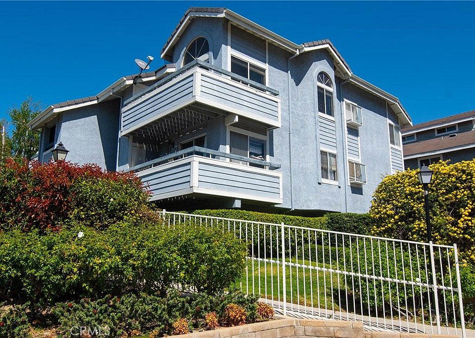 1st image of 26961 Rainbow Glen Dr Unit 735