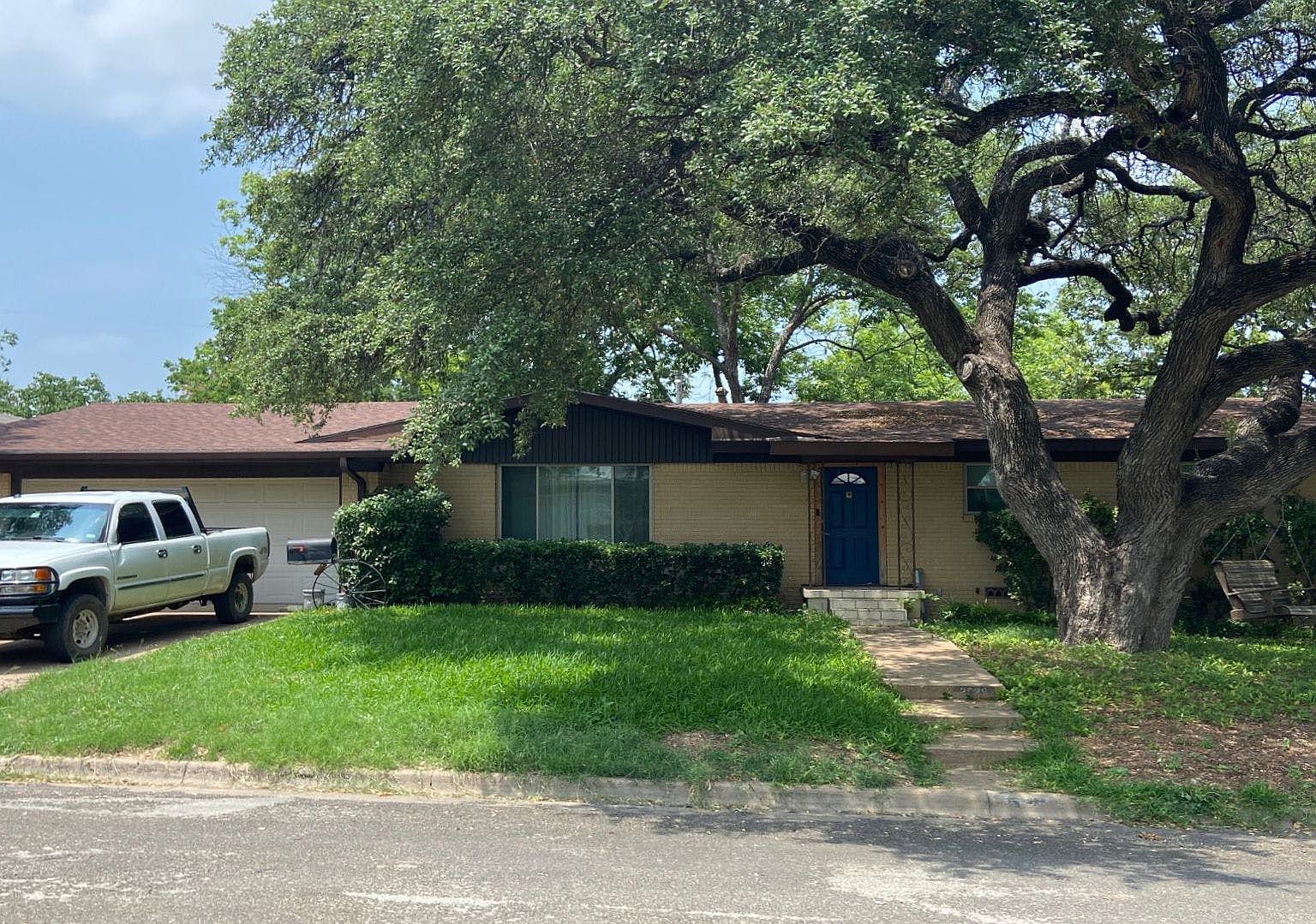 2529 Mears Dr, Gatesville, TX 76528 | Zillow