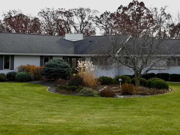 3232 Country Club Ln, Fort Madison, IA 52627