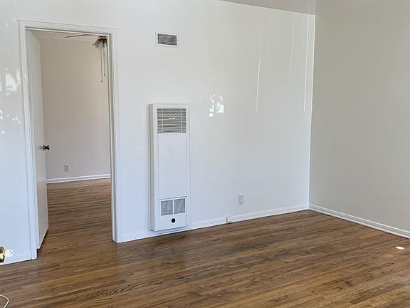 3rd image of 422 Fischer St #A