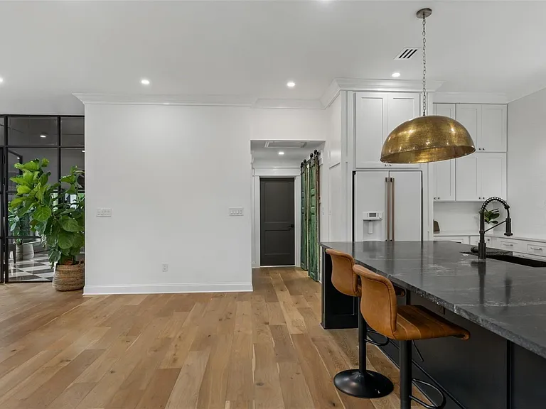 3501 W Tacon St — Photo 10