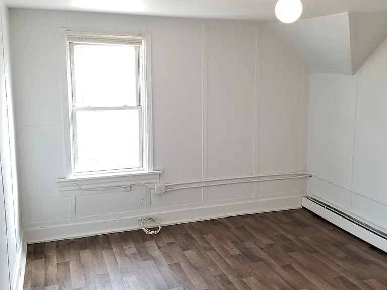 10-12 Bettez St — Photo 6