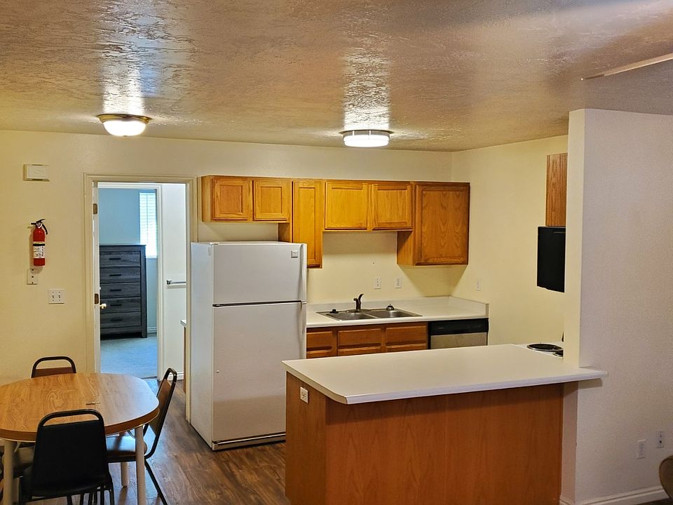 RL #110 Kitchen & Dining_06082022