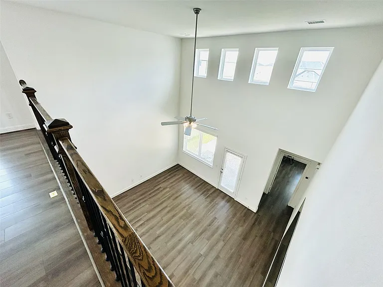 749 Lake Lacosta Dr — Photo 27