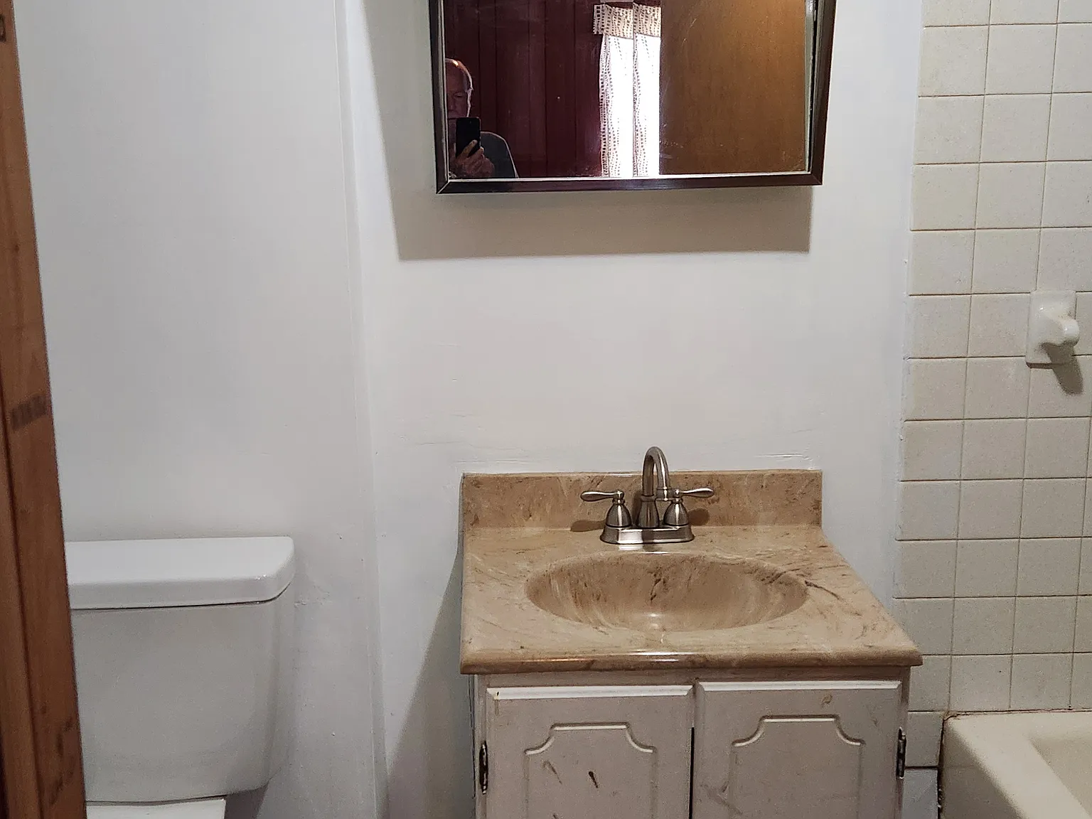 223 E Ballard Avenue — Photo 2