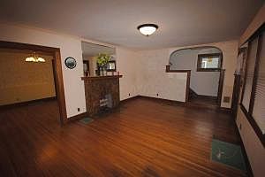 3rd image of 184 Clinton Heights Ave