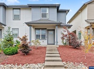 1636 SE Barberry Ave, Dallas, OR 97338