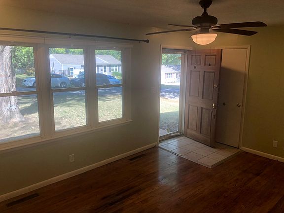4th image of 9631 McGee St