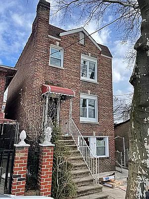 2nd image of 3924 Duryea Ave #Tom