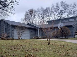 3130 Crabtree Ln, Elkhart, IN 46514