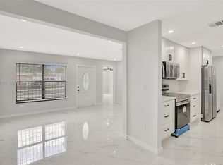 3916 NW 207th St, Miami Gardens, FL 33055