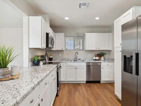 5001 N 61ST Avenue, Glendale, AZ 85301