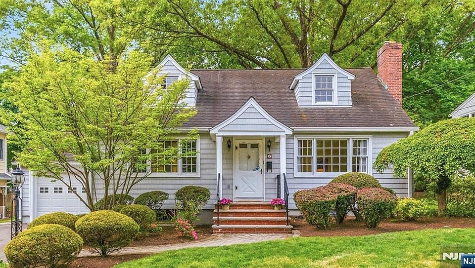 1st image of 46 Kenmore Pl