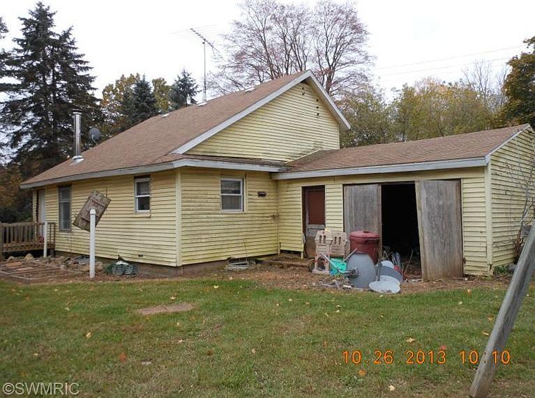 2nd image of 1920 E Mosherville Rd