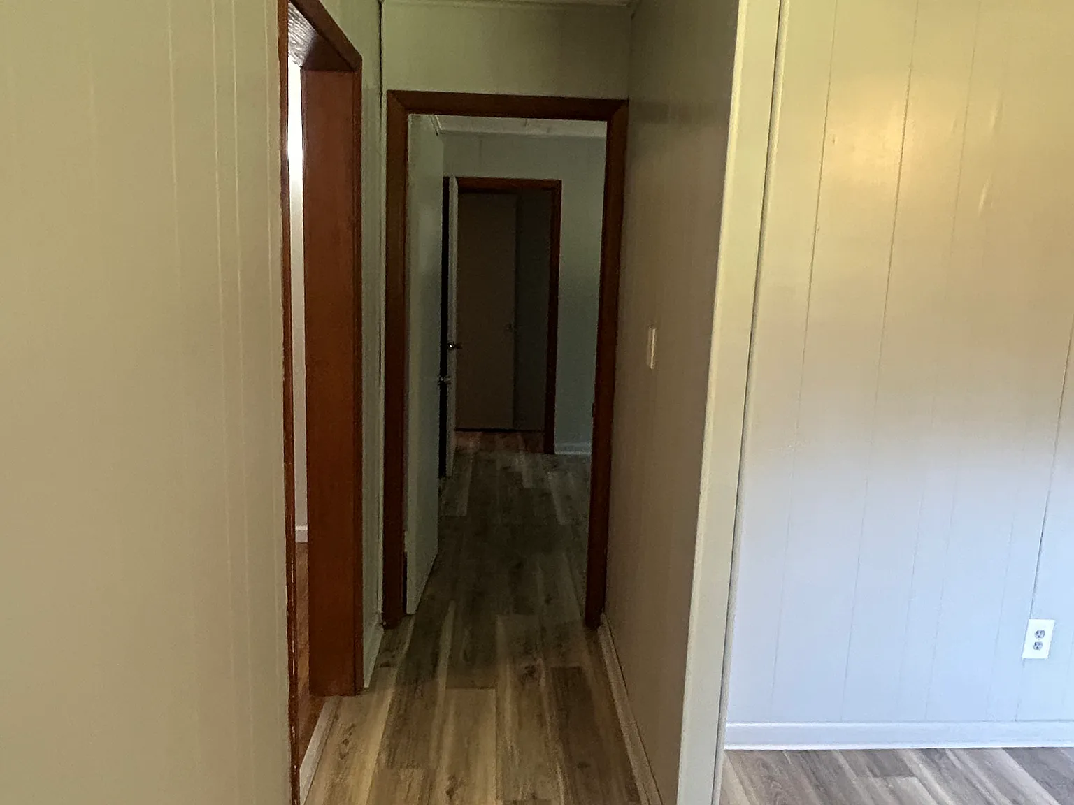 4 bed, $1,200 — Photo 2