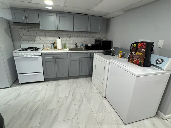 (undisclosed Address), Hicksville, NY 11801