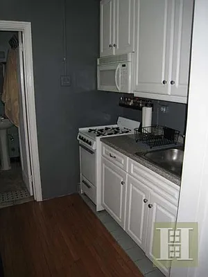 Rented by Halstead Real Estate | media 8