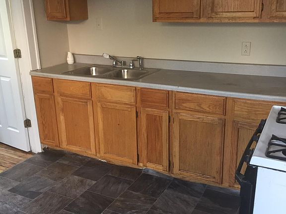 2nd image of 617 Cleophus Pkwy APT 1