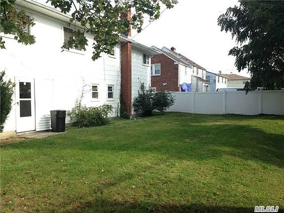 4th image of 2 Angevine Ave