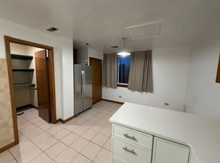 2547 W Argyle St #1, Chicago, IL 60625