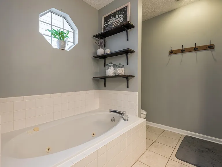 8338 Longcreek Ln — Photo 7