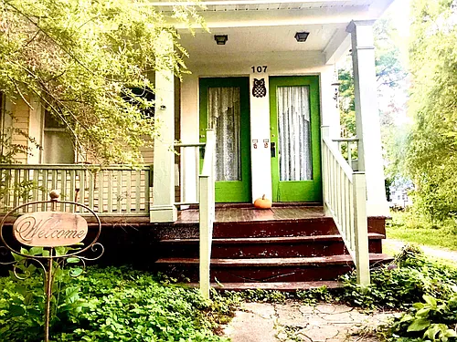 107 Judson St Photo 1