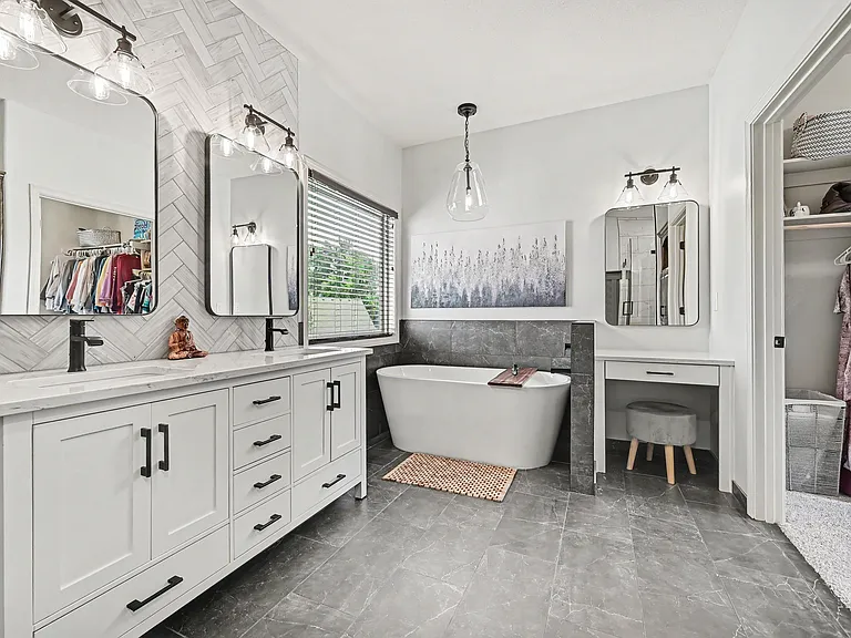 Primary Ensuite