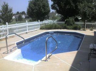 1435 Norwood Hills Dr, O'Fallon, MO 63366