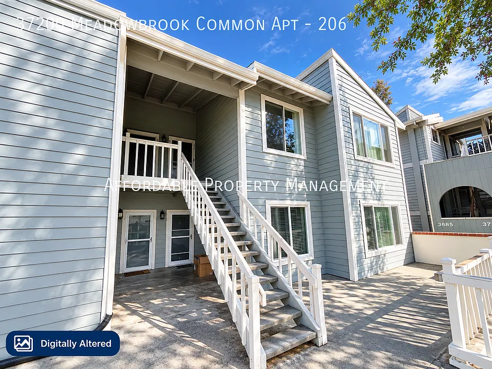 37200 Meadowbrook Cmn #206