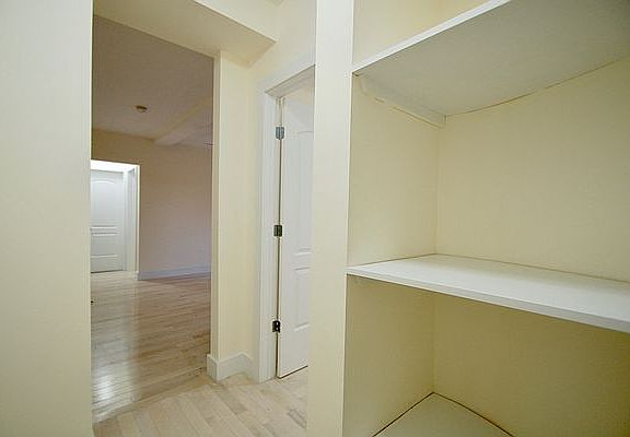 4th image of 636 W 174th St #D1