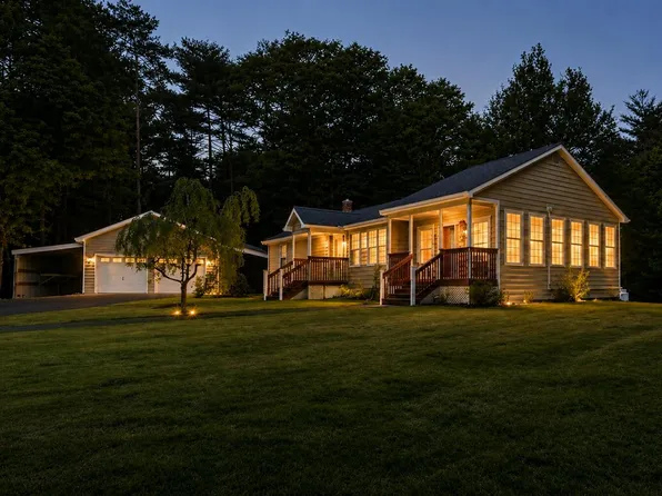 694 River Road, Leeds, ME 04263