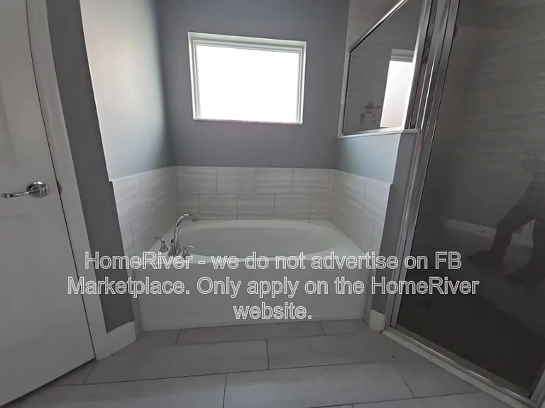 1242 SW Medina Ave — Photo 13