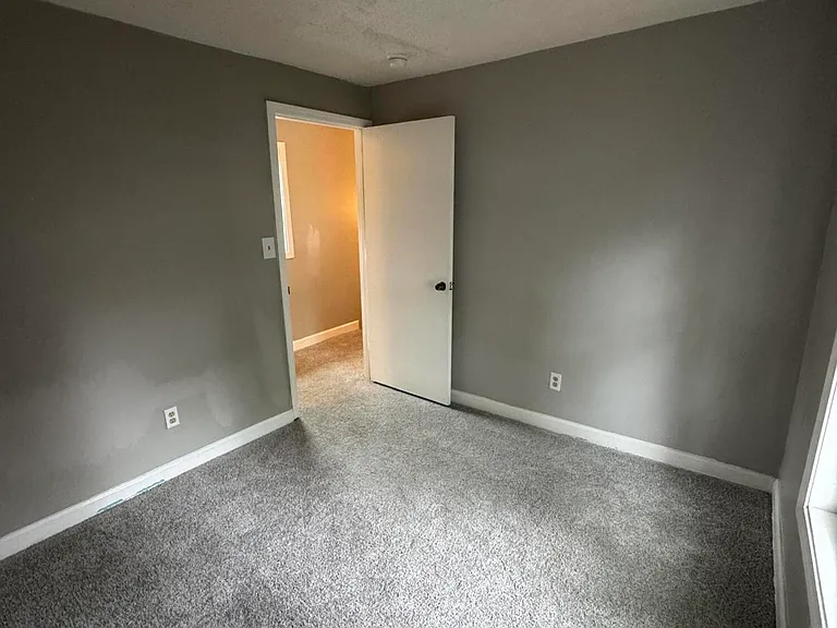 605 Harry St — Photo 19