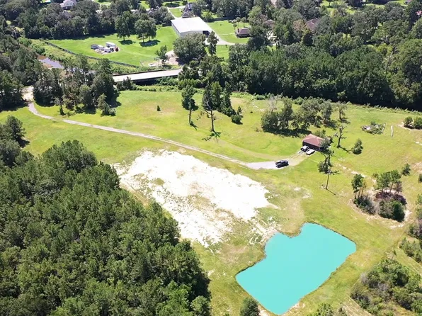 1378 Bear Path Dr, Orange, TX 77632