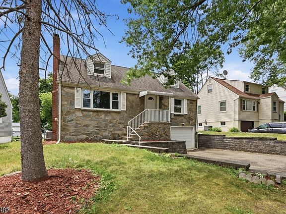 3rd image of 20 Sunnyside Rd