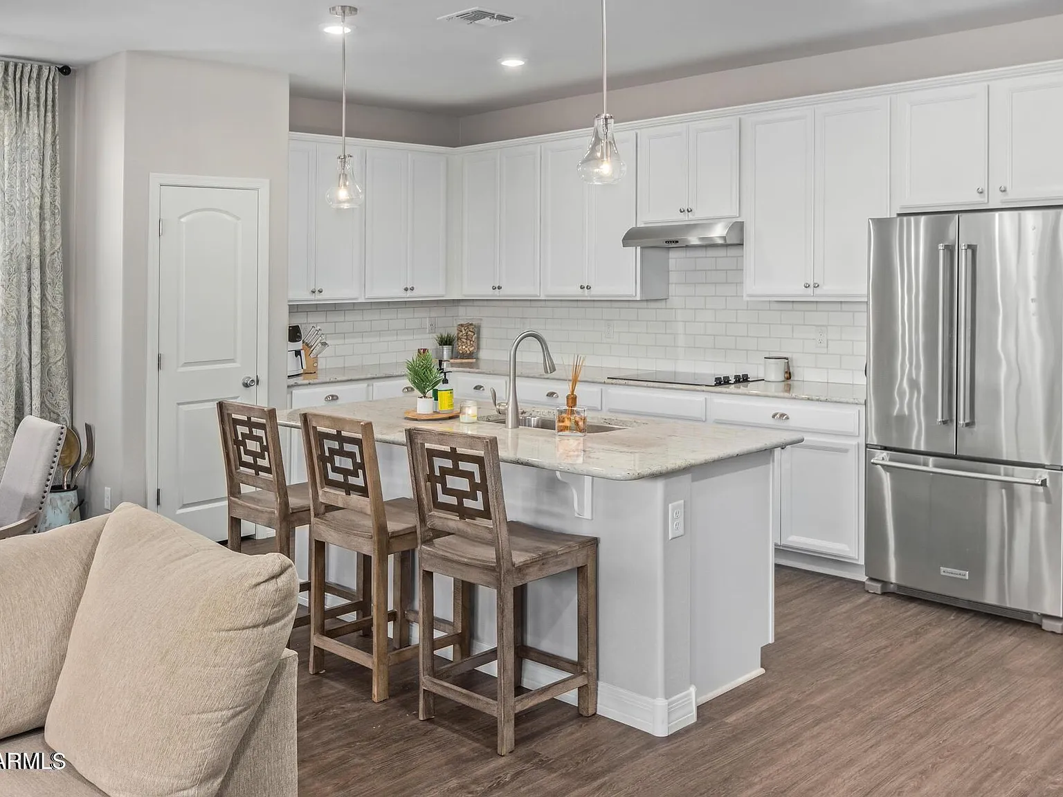 3 bed, 2.0 bath, 1550 sqft, $2,200 — Photo 4