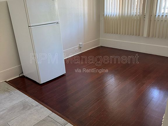 5th image of 1114 N Poinsettia Dr APT 2