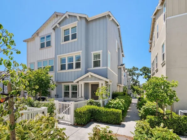 13 Idro Way, Novato, CA 94945