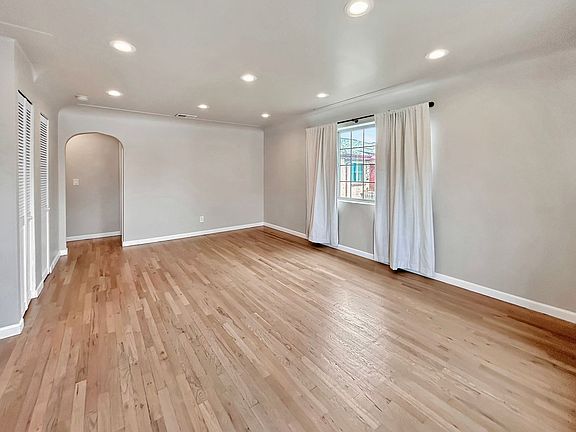 2nd image of 1314 N Wolff St #0