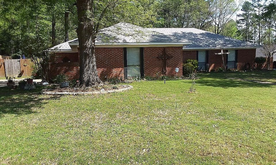 1st image of 508 Brookhollow Dr