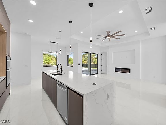 4th image of 417 Long Ave S
