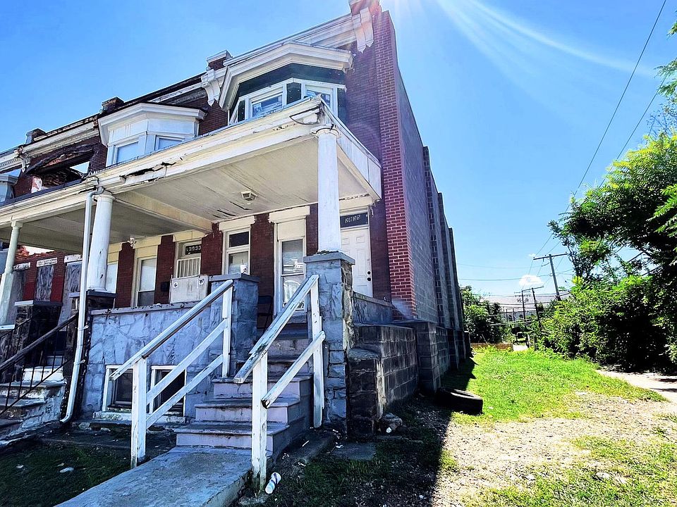 2nd image of 2835 Riggs Ave