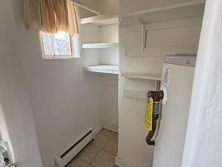 118-120 W Berger St #A — Photo 10
