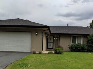 6331 Weaver Rd, Rockford, IL 61114