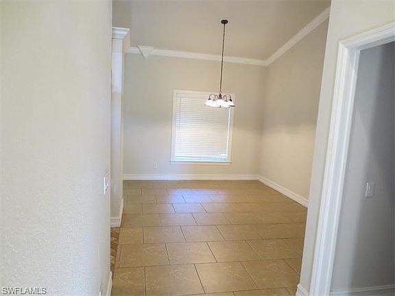 5th image of 1006 NE 7th Pl