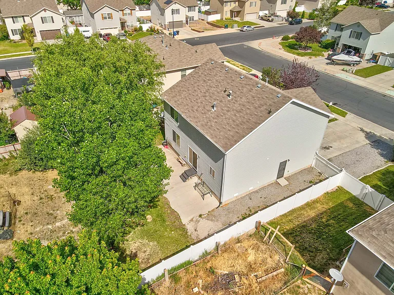 1153 W 400 S — Photo 50