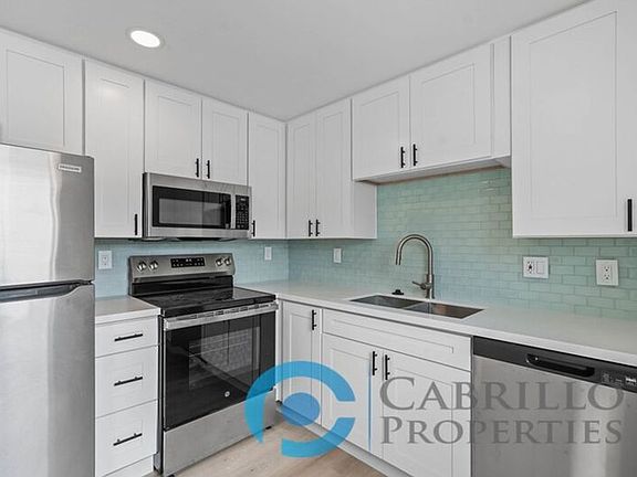 5th image of 4569 North Ave #A
