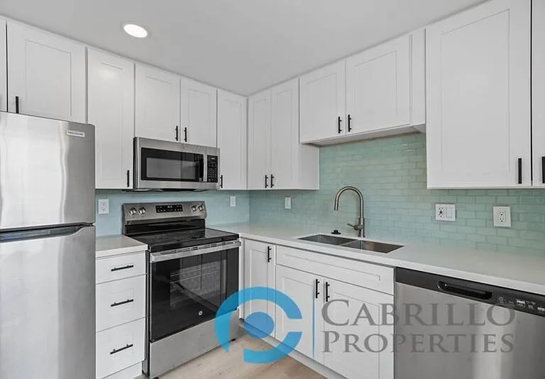 4571 North Ave #C — Photo 8