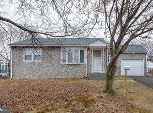 2359 Bowman Ave, Cornwells Heights, PA