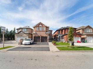 525 Driftcurrent Dr, Mississauga, ON L4Z 3Z2